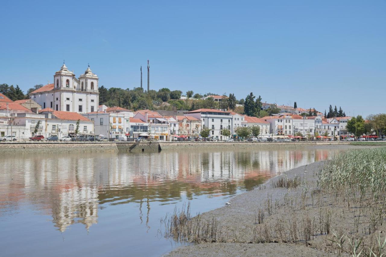 Lightful Refuge On The River Front, By Timecooler Alcácer do Sal Eksteriør bilde